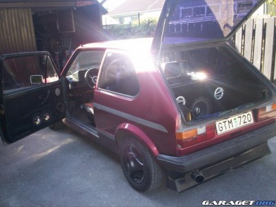 49767-878340.jpg